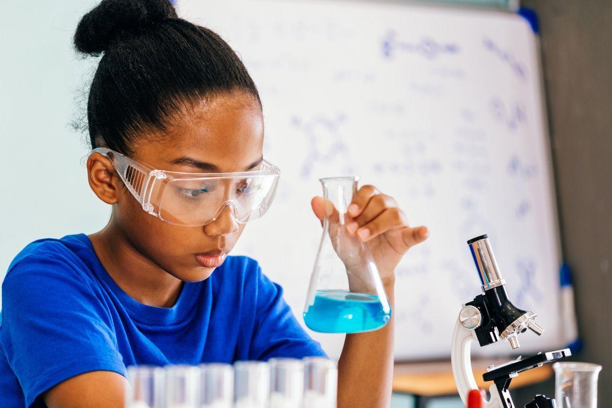 Science_Girl.jpg <Young Girl Scientist>